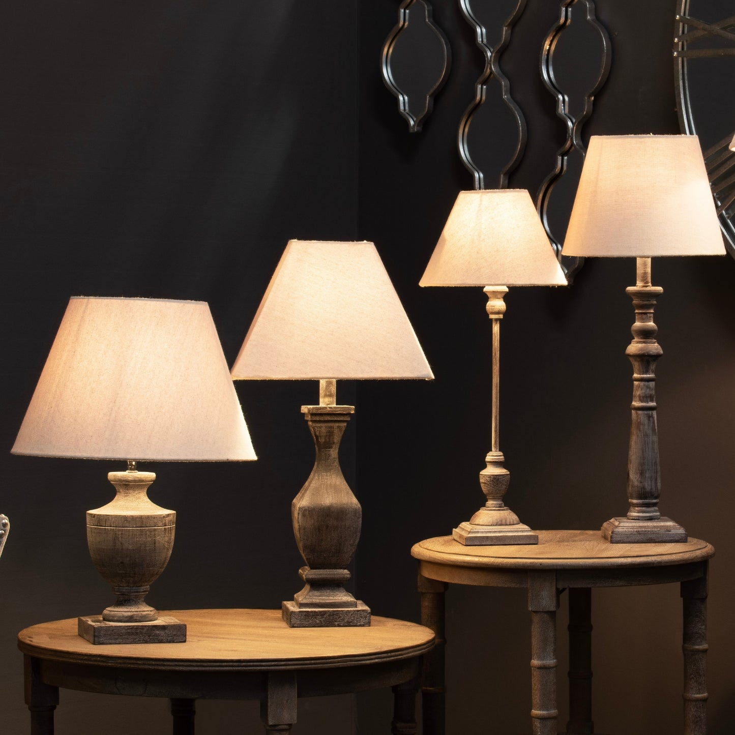 Incia Wooden Urn Lamp