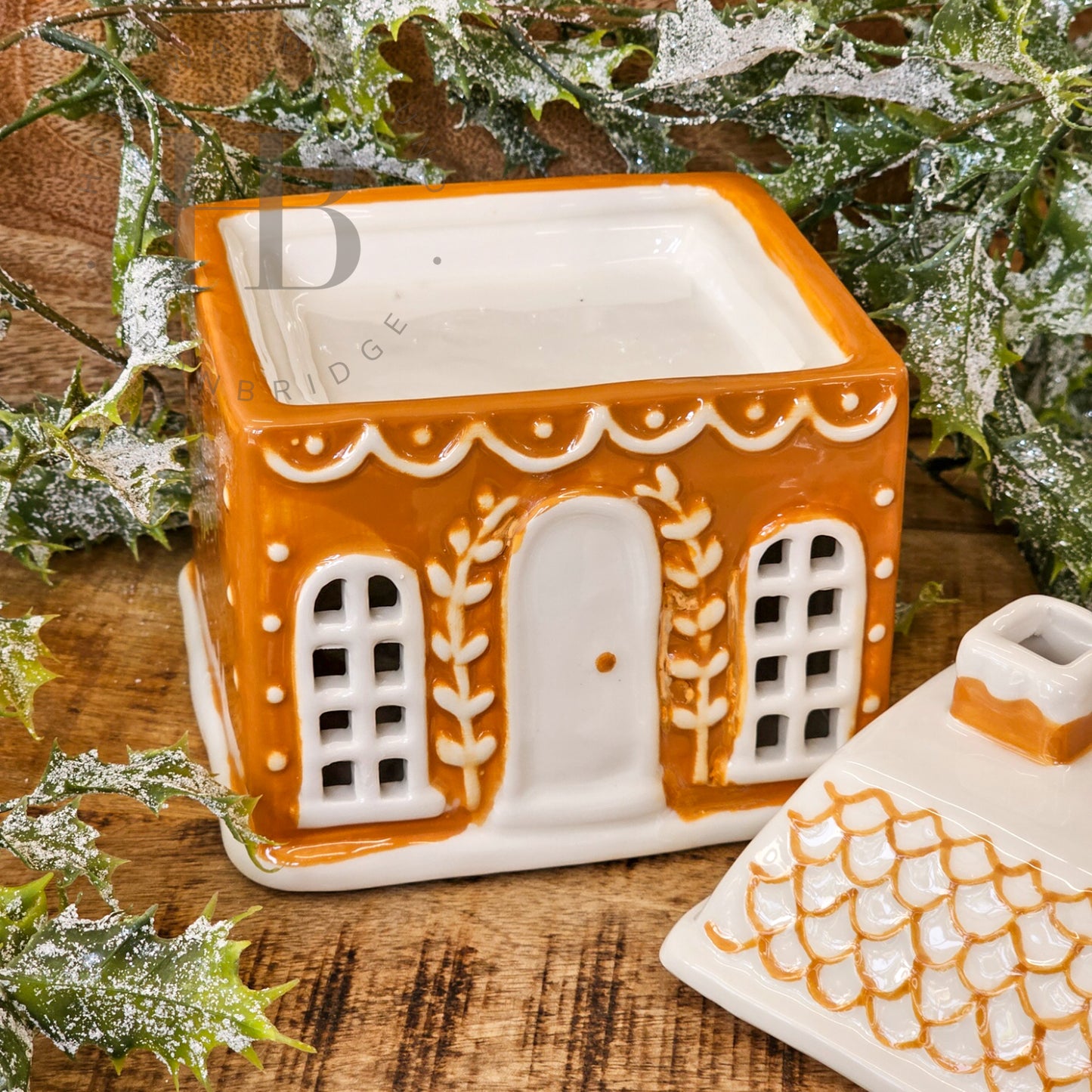 Ceramic Gingerbread House Melt Warmer