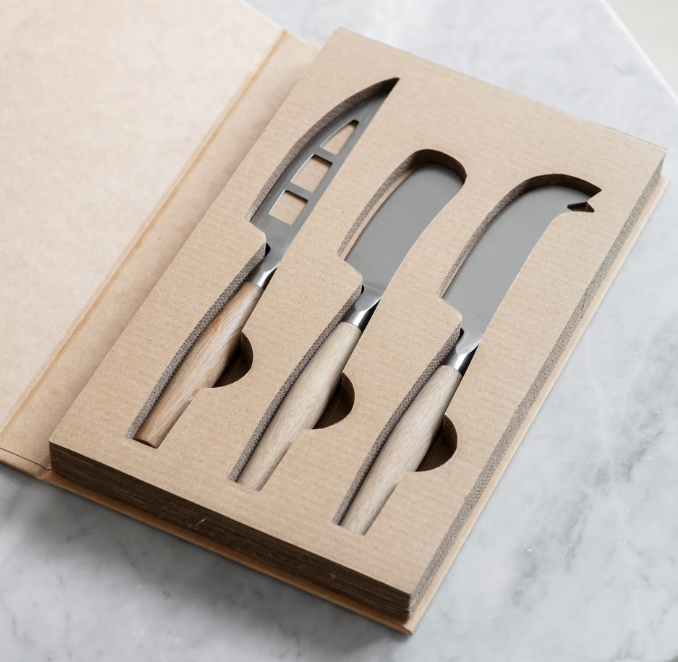 Classic Cheese Knives Set - Solid Oak Handles