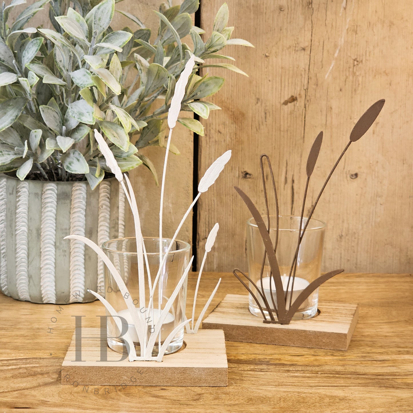 Metal Reeds Tealight Holder