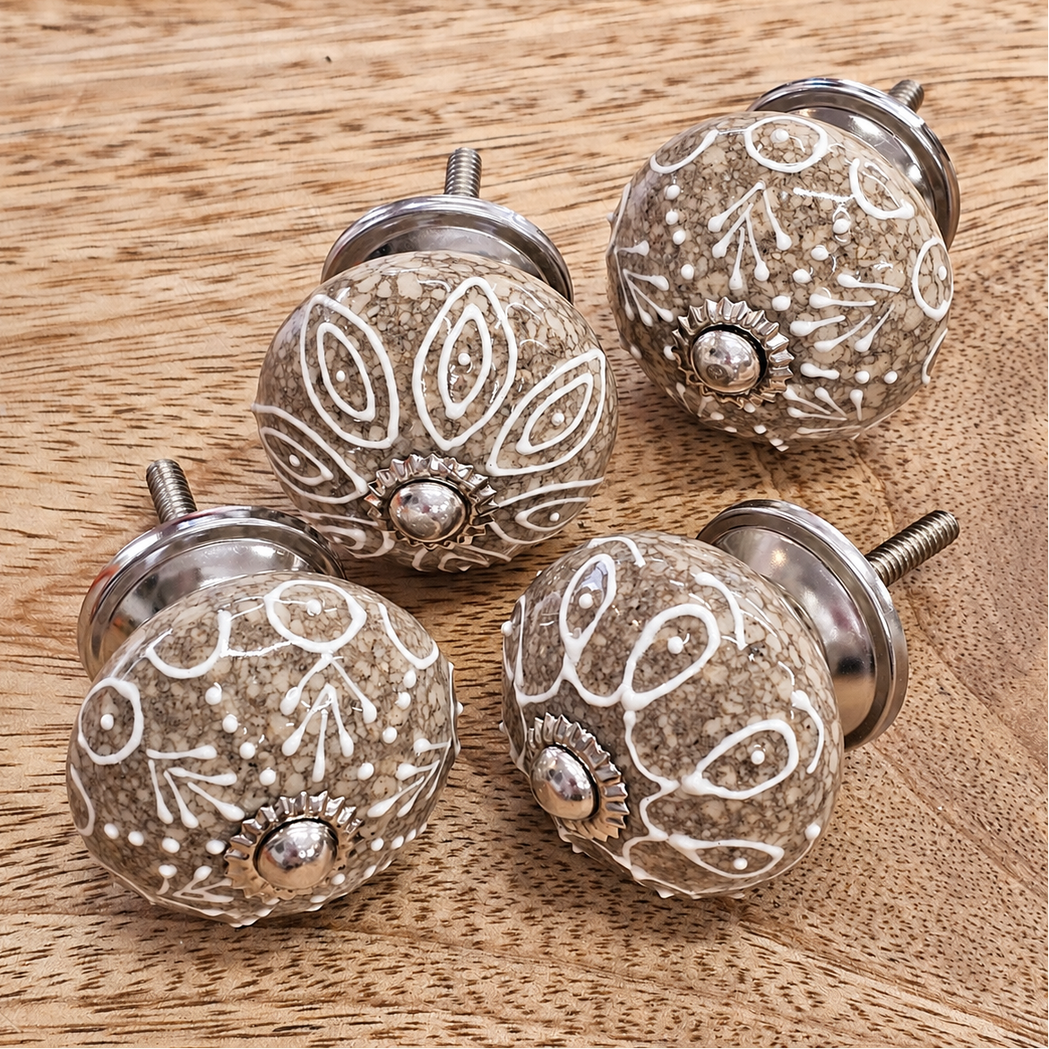 Grey/Beige Mottled Drawer Knobs