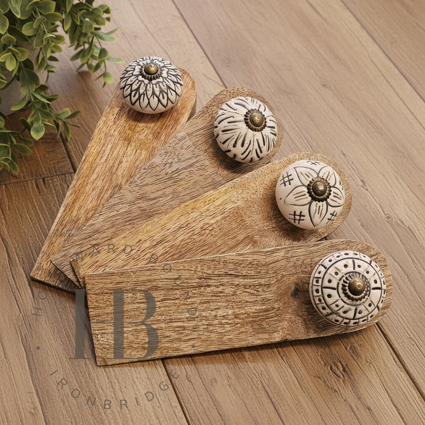 Mango with Ceramic Knob Door Wedge - Neutral