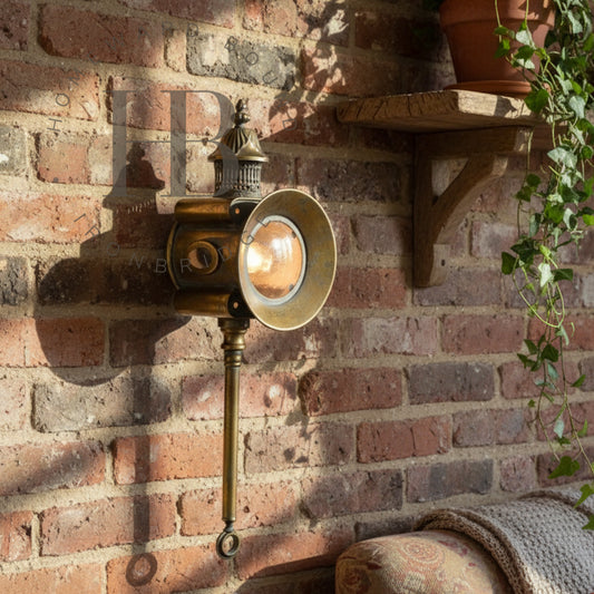 Vintage Gold Wall Lantern (Battery)